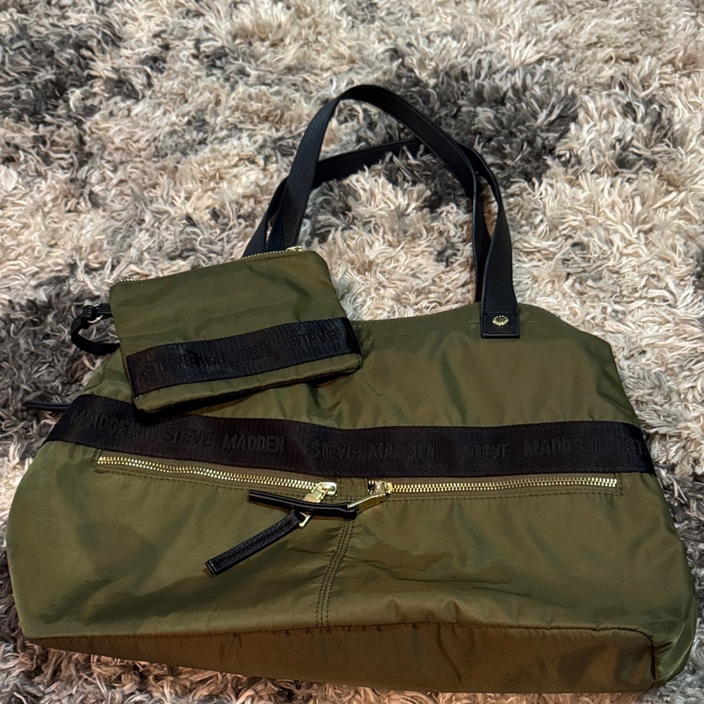 Steve Madden Khaki Duffel Bag Set